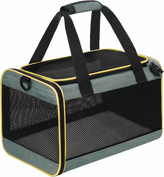 Pet Carrier Airline Approved, Soft-Sided Pet Travel Carrier,  Maximum Pet Weight 17 Pounds 17.5“X10 X10